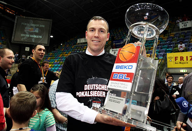 在如此激烈 在如此激烈